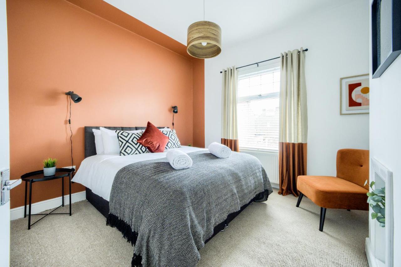 Coventry Fashionable House, City Centre, Free Parking, Sleeps 4, By Empower Homes Esterno foto